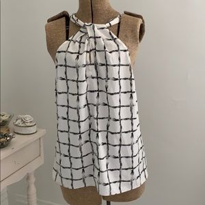 21 Hawthorn Sleeveless top